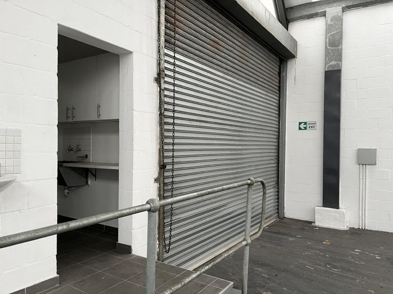 To Let commercial Property for Rent in Montague Gardens Western Cape